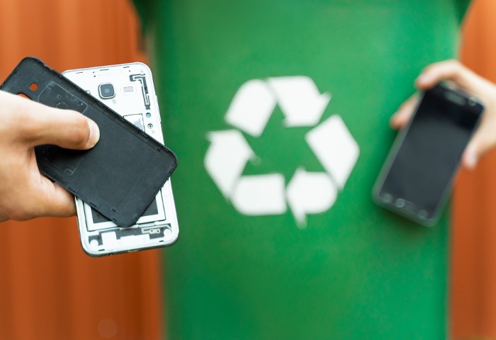 Sustainable ways to dispose of old handsets