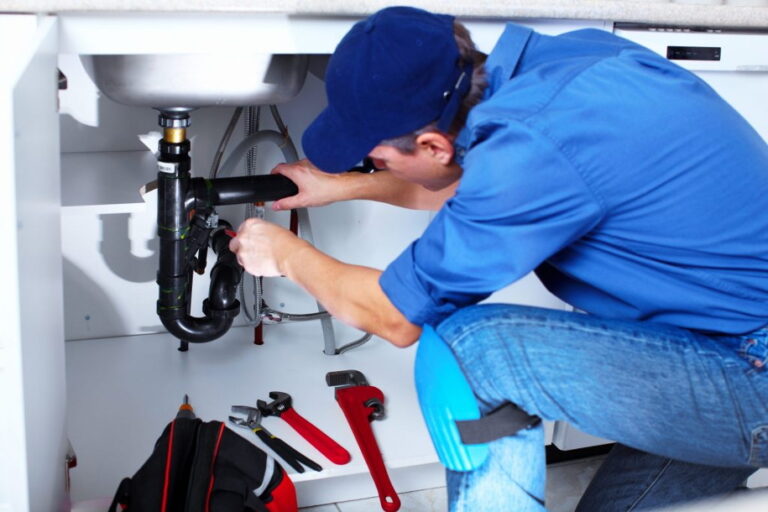 Jobs In Plumbing 101: What Does A Plumber Do?